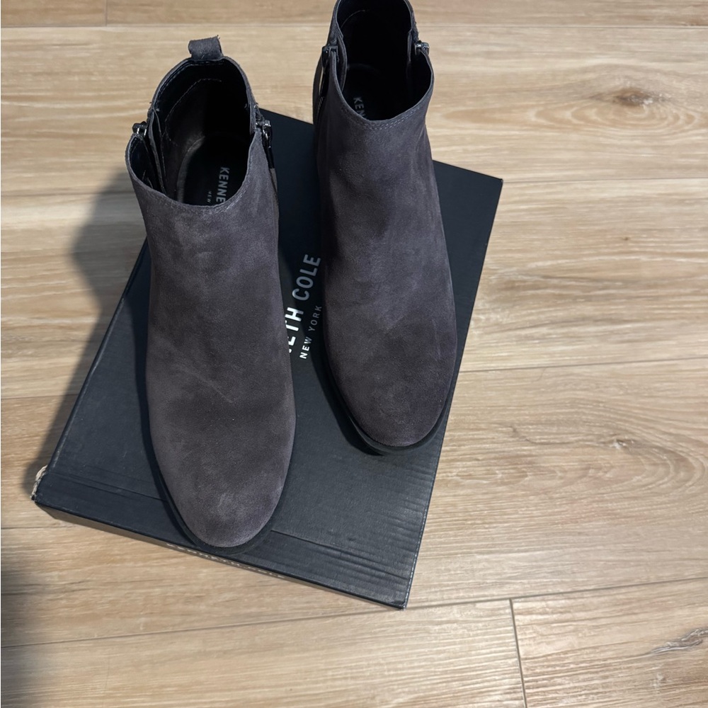 Women’s Gray Kenneth Cole Booties